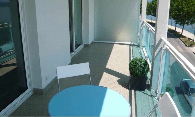 Location de vacances pour 2 personnes, avec vue sur le lac ainsi que balcon et vue à Le Bourget-du-Lac - 3