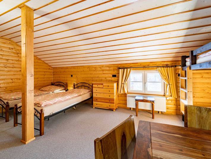 Apartament wakacyjny dla 12 osób, z sauna i taras oraz widok i ogród, zwierzęta dozwolone w Rokytnice nad Jizerou