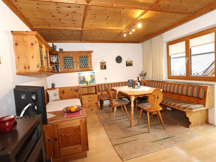 Ferienhaus für 4 Personen, mit Balkon und Garten im Stubaital - 2