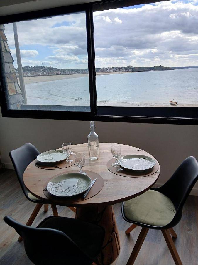 Gîte pour 2 personnes, avec vue dans Port De Piegu Pleneuf Val Andre