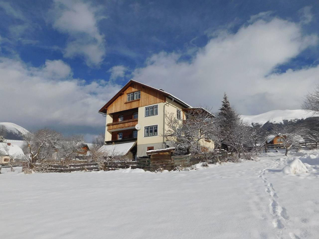 Ganze Ferienwohnung, Ferienwohnung Holmbauer - Ferienwohnung in Krakauhintermühlen, Westliche Obersteiermark