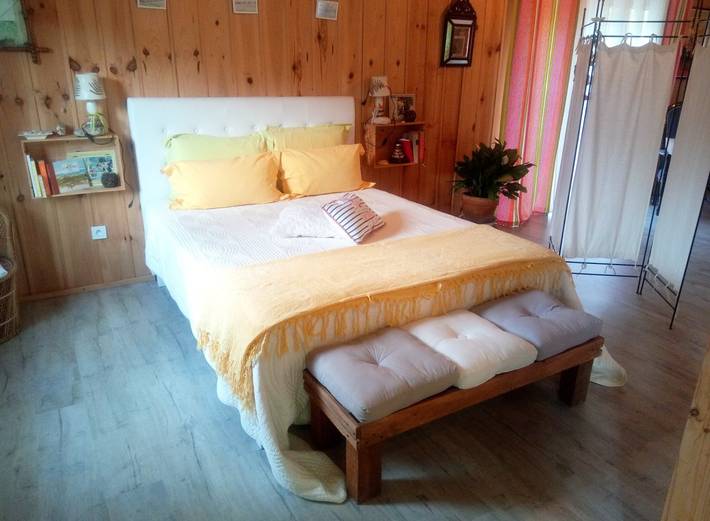 Chambre d’hôte pour 2 personnes, avec jardin et piscine, animaux acceptés