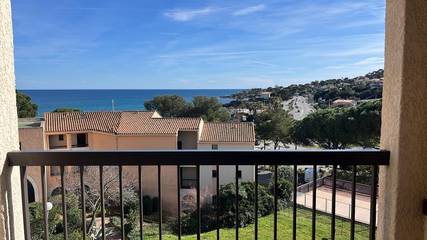 Gîte pour 5 personnes, avec piscine et terrasse dans Plage Du Grand Boucharel Saint Aygulf