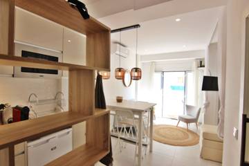 Holiday Apartment for 2 People in Quarteira, Algarve, Photo 4