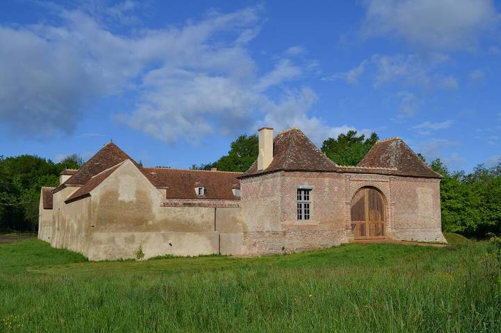Château pour 8 personnes, avec Jardin en Auvergne
