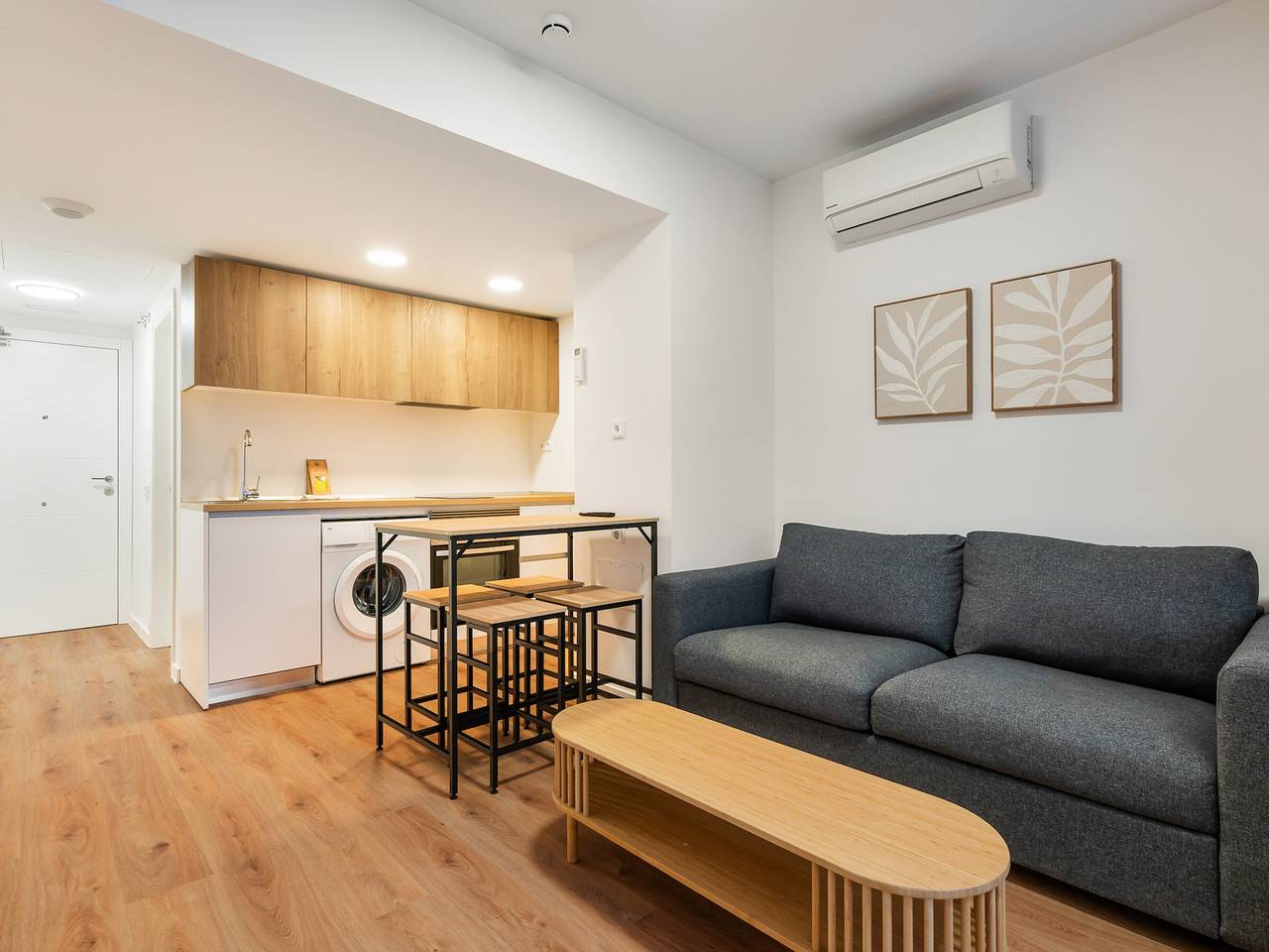 Ganze Wohnung, Modernes Studio mit Pools in San Sebastián in San Sebastián de los Reyes, Madrid Province
