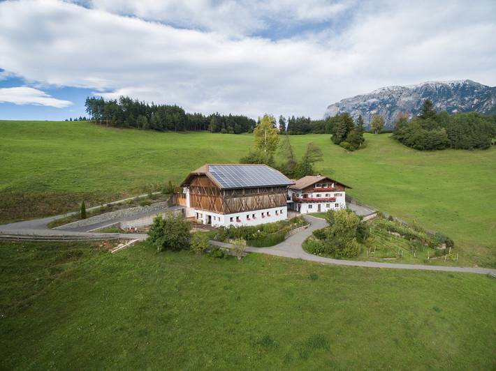 Ferienwohnung für 6 Personen, mit Balkon und Garten in Völs am Schlern - 2