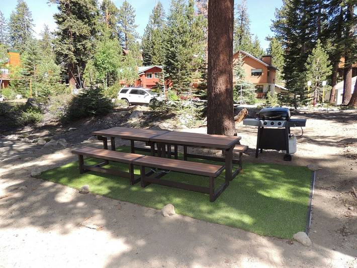 Vacation rental for 6 people, with sauna and pool as well as hot tub and balcony in Mammoth Lakes
