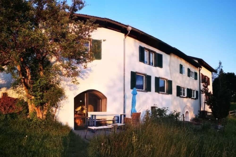 Ganze Wohnung, Ferienhaus Heidihuus, (Maienfeld) in St. Luzisteig, Maienfeld
