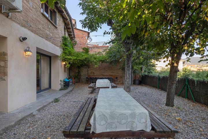Landhaus 'Casa Rural Del 1900 En Vall Del Ges' mit Bergblick, Wlan und Klimaanlage in Sant Vicenç de Torelló, Comarques centrals