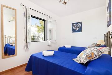 Villa for 3 People in Arenal d'en Castell, Es Mercadal, Photo 2