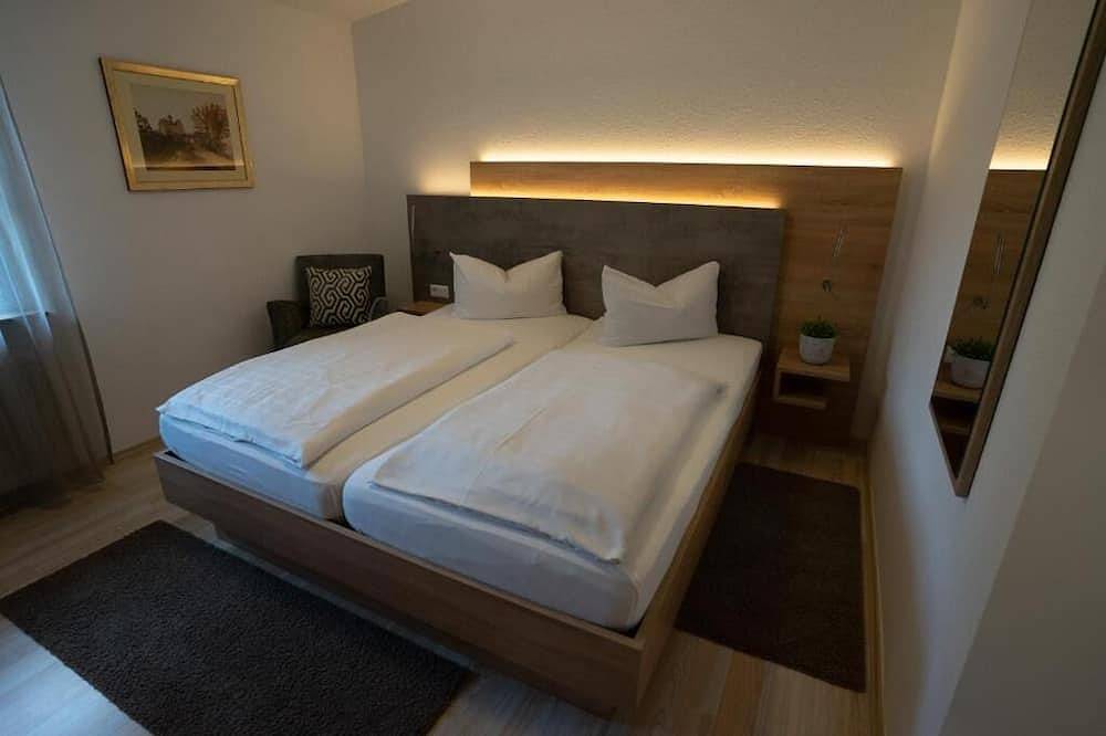 Ganze Wohnung, Doppelzimmer ohne Balkon in Schwäbisch Gmünd, Ostalbkreis