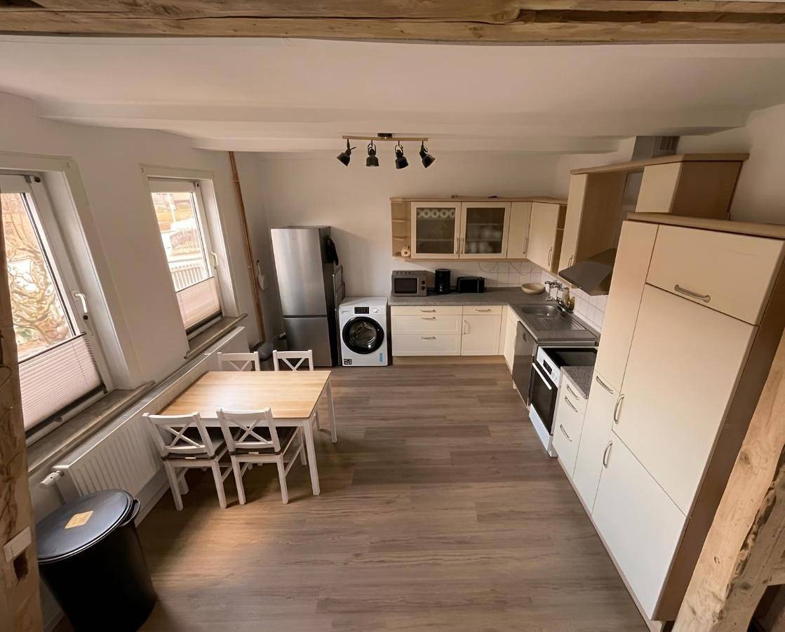 Monteurunterkunft Ii Ferienhaus Ii A7 Holle mit 14 Betten, 3 Duschen und 3 Wcs in Holle (Basse-Saxe), Arrondissement de Hildesheim