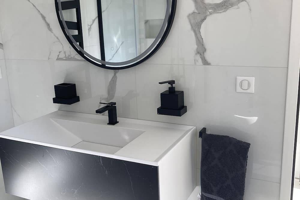 New villa with pool and view St Paul de Vence in La Colle-sur-Loup, Cannes und Umgebung