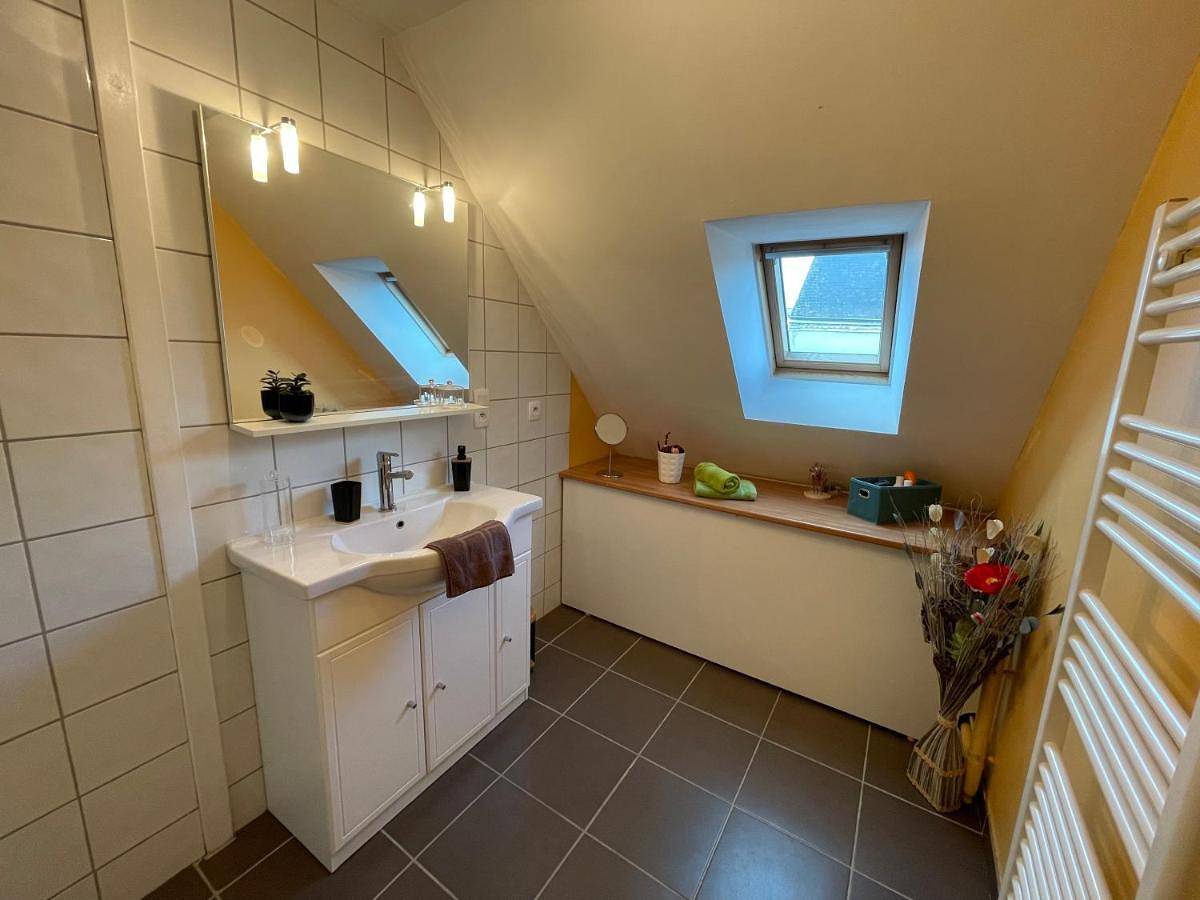 Appartement entier, Appart' Privé à Issoudun : Confort et Style in Issoudun, Région d'Issoudun