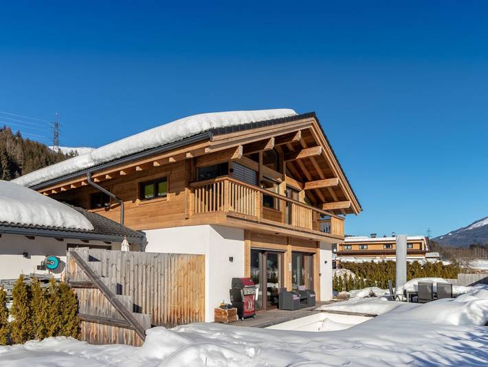 Villa für 8 Personen, mit Balkon und Pool sowie Garten - 1