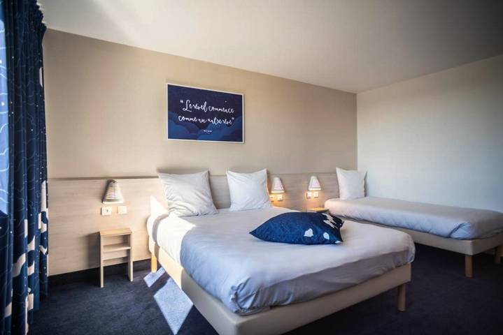 Hôtel pour 2 personnes, avec terrasse, animaux acceptés à Saint-Saturnin - 2