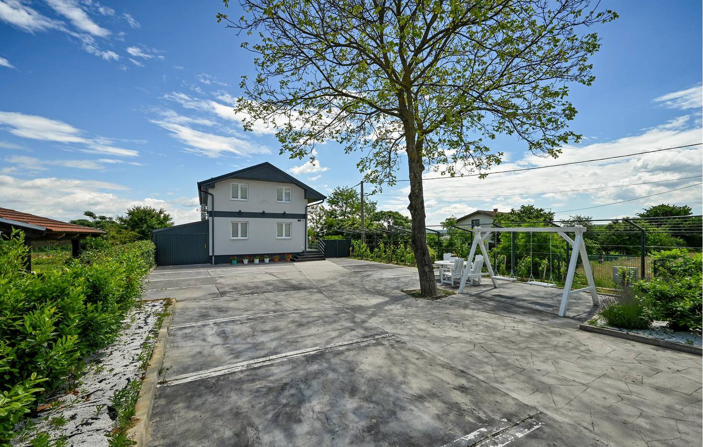 Reizende 2-Zimmer-Wohnung mit Pool, Terrasse und WLAN in Koprivnica-Krizevci