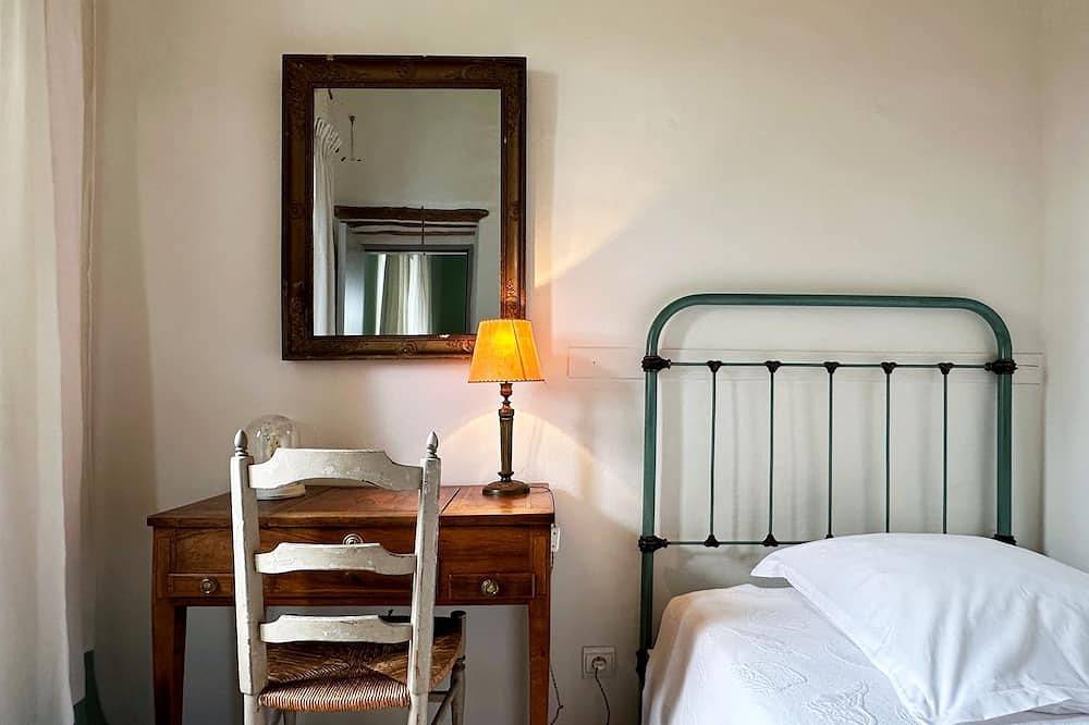 Ganze Wohnung, La Ponche - Green Room in Vacqueyras, Vaucluse