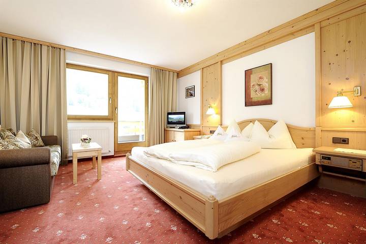 Hotel für 3 Personen, mit Sauna und Balkon sowie Ausblick, kinderfreundlich - 1