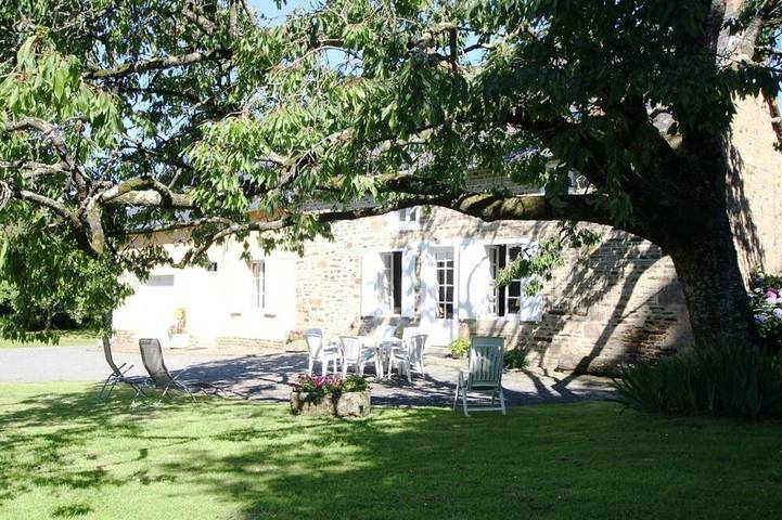 Gîte pour 7 personnes, avec jardin