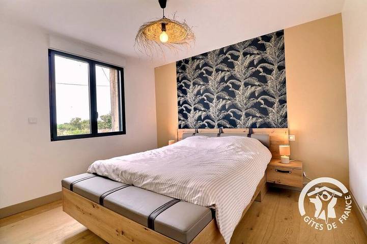 Location de vacances pour 6 personnes, avec jardin dans Plage de la Touesse - 2