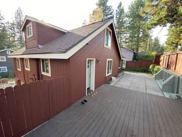 Log Cabin for 8 Guests in Zephyr Cove-Round Hill Village, Lake Tahoe, Picture 3