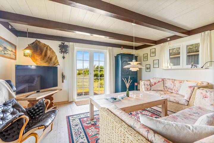 Stråtækt feriehus tæt på stranden med sauna in Fjand, Nissum Fjord