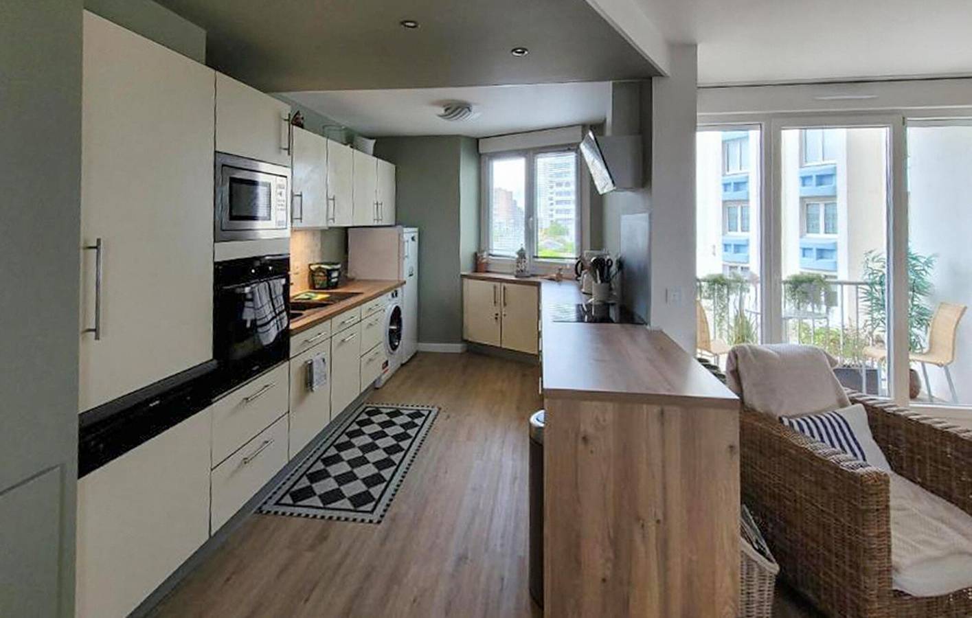 Apartamento vacacional entero, Acogedor apartamento que admite mascotas con WiFi, TV y aparcamiento cerca de Malo-les-Bains in Plage de Malo-les-Bains, Dunkerque