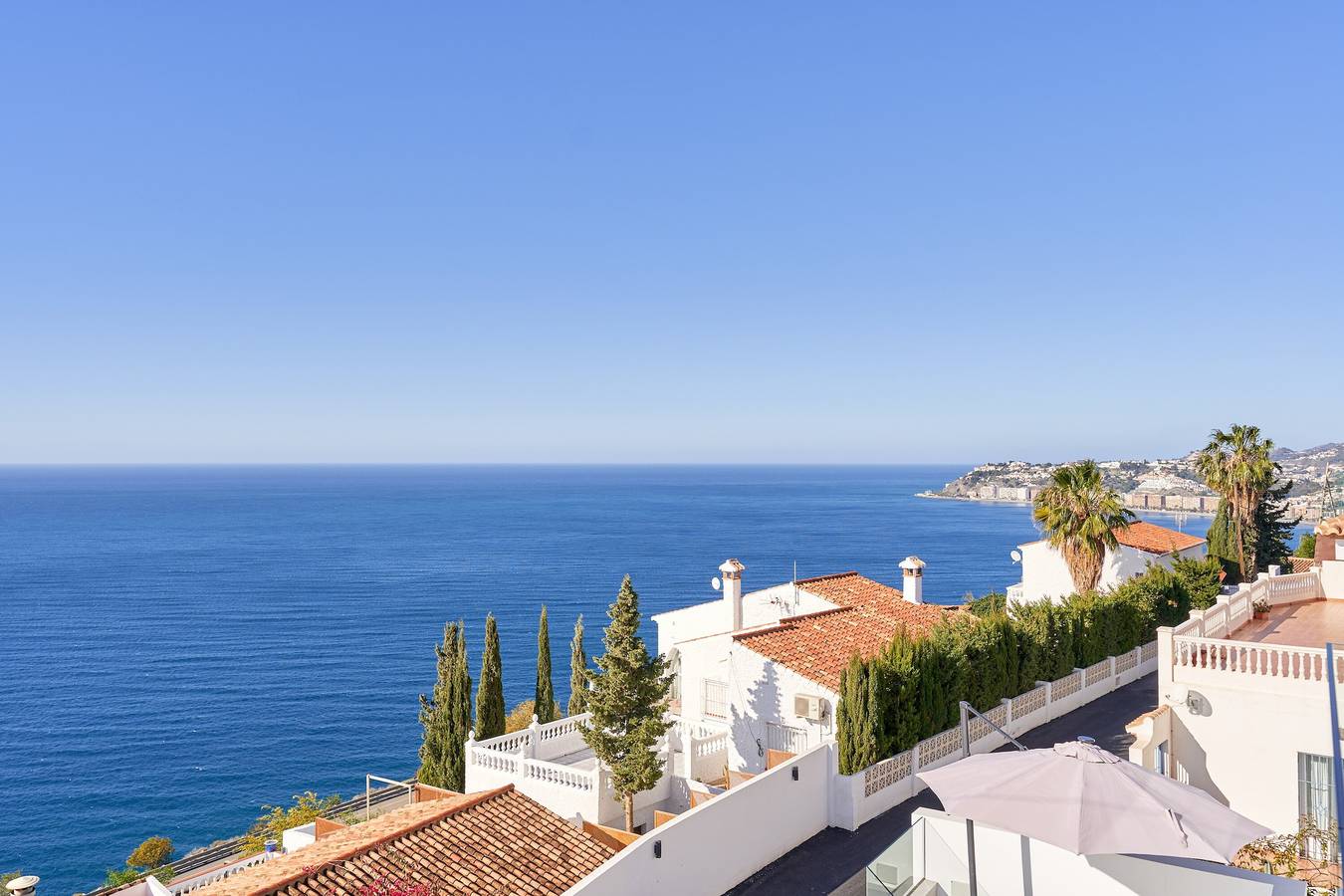 Ferienhaus 'Villa Infinite' mit Meerblick, Wlan und Klimaanlage in Salobreña, Costa Tropical