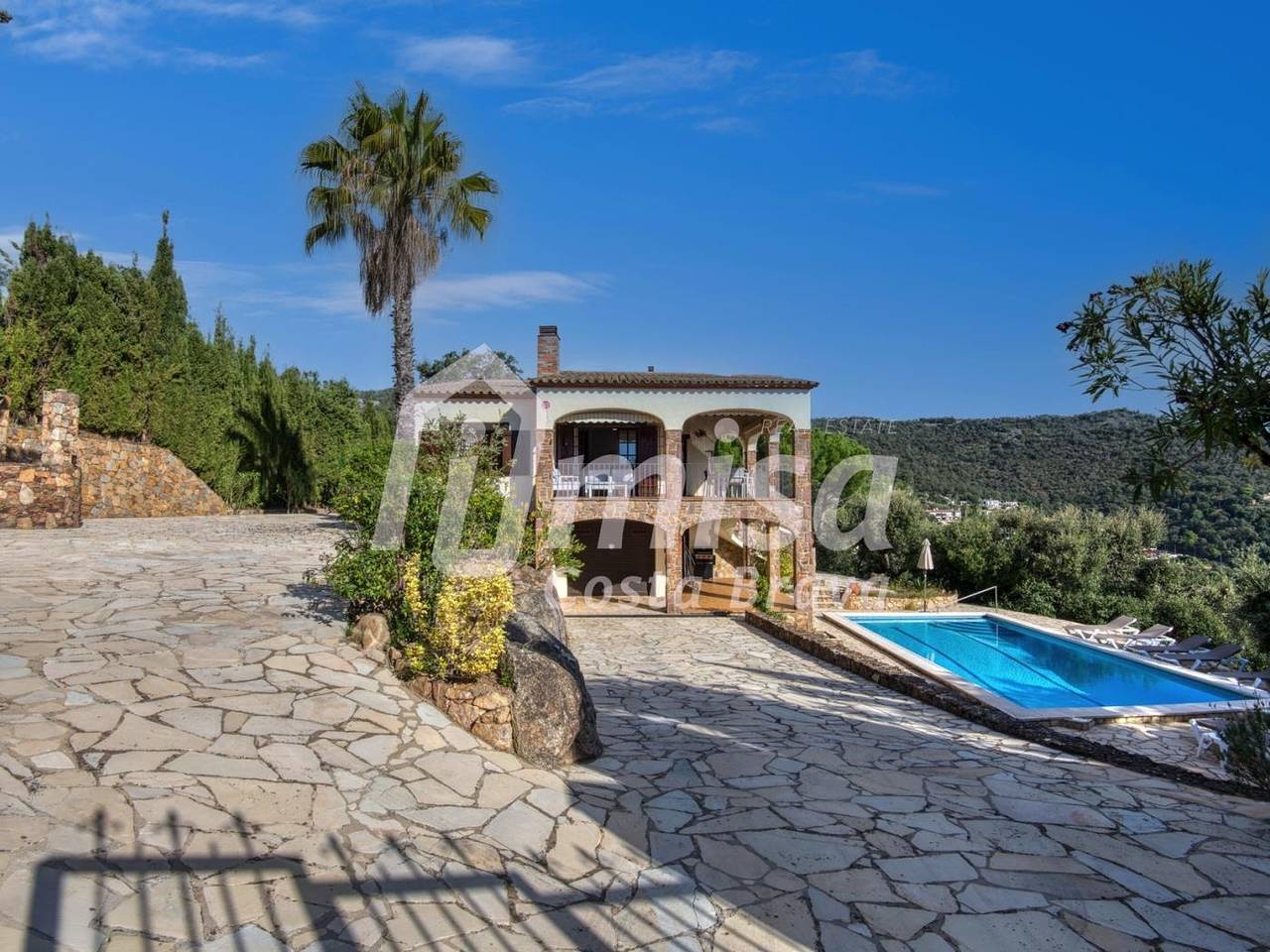 Villa Paradise: Ihr privater Rückzugsort, einen Katzensprung von allem entfernt! in Cabanyes, Calonge