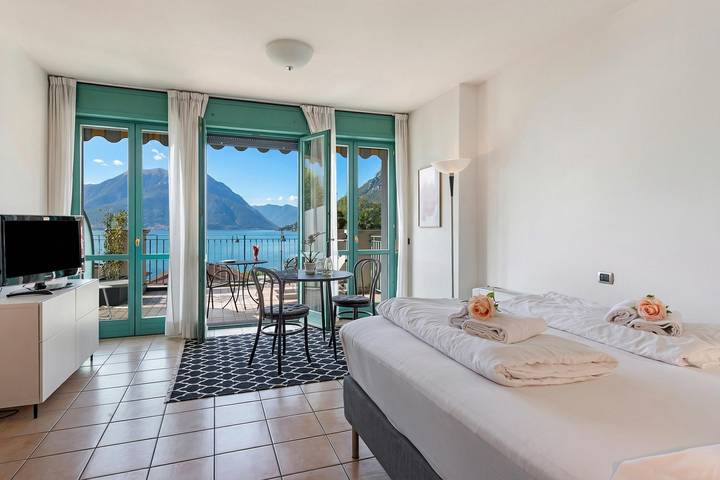 Gîte pour 2 personnes, avec vue sur le lac et terrasse, animaux acceptés dans Porlezza - 2
