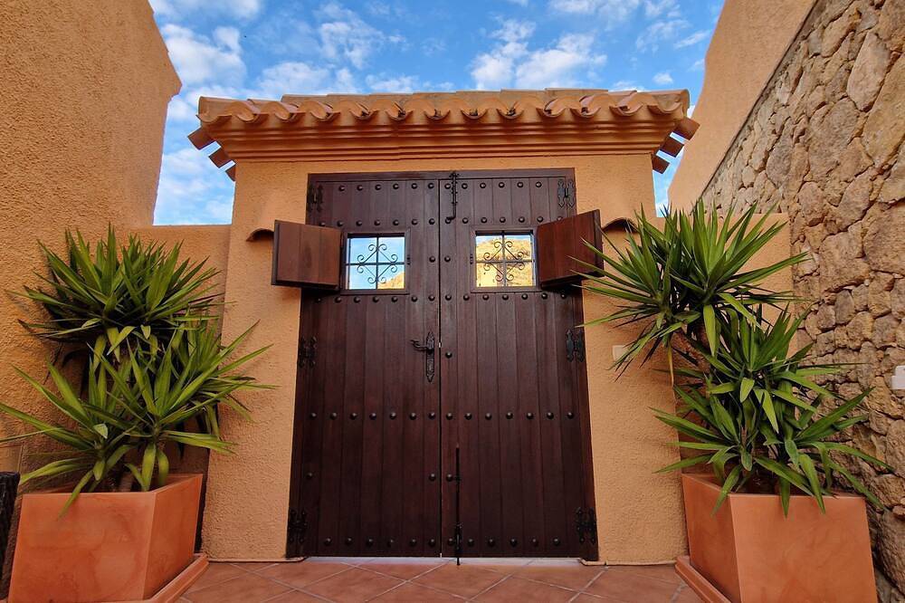 Spectacular mountain views in a romantic location. Close to Mojacar beaches. in Cortijo Cabrera, Turre