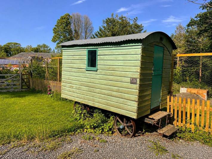 Glamping for 2 people, with Terrace and Garden as well as View in The Lizard Peninsula