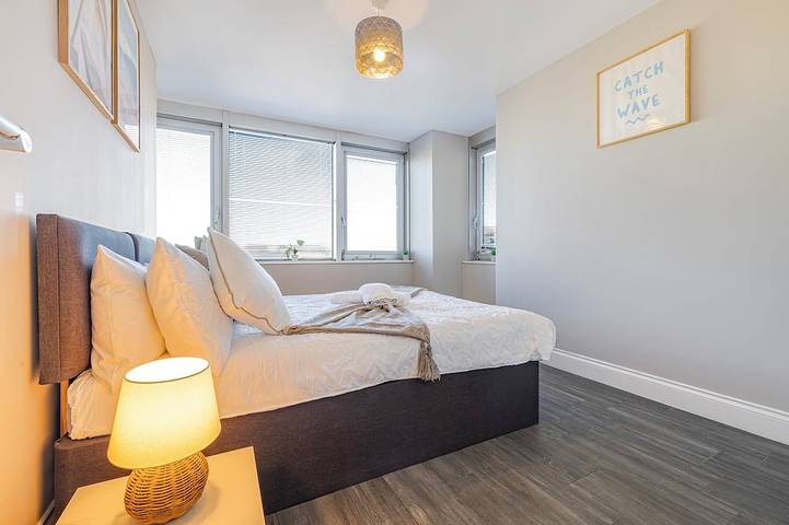Entire apartment, Brighton Central Seaview Retreat, Steps to the Beach in Brighton, Sussex