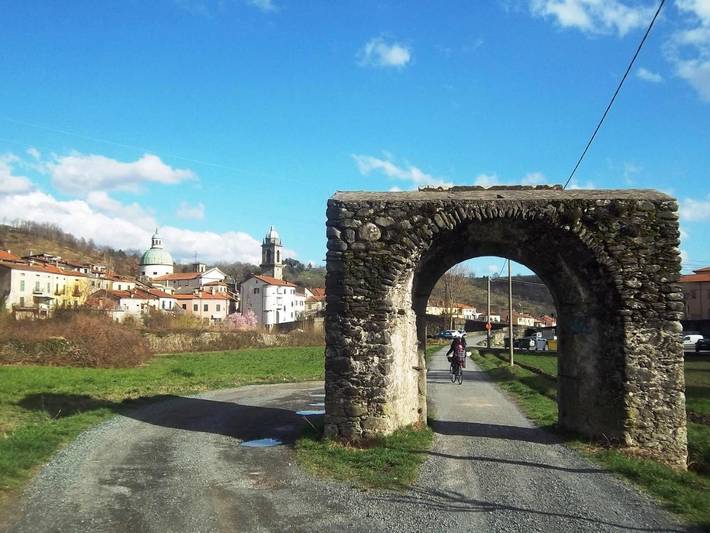 Location de vacances pour 3 personnes, avec vue et jardin à Pontremoli - 4