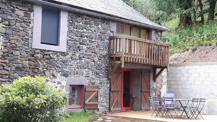 Gîte pour 8 personnes, avec jardin et terrasse
