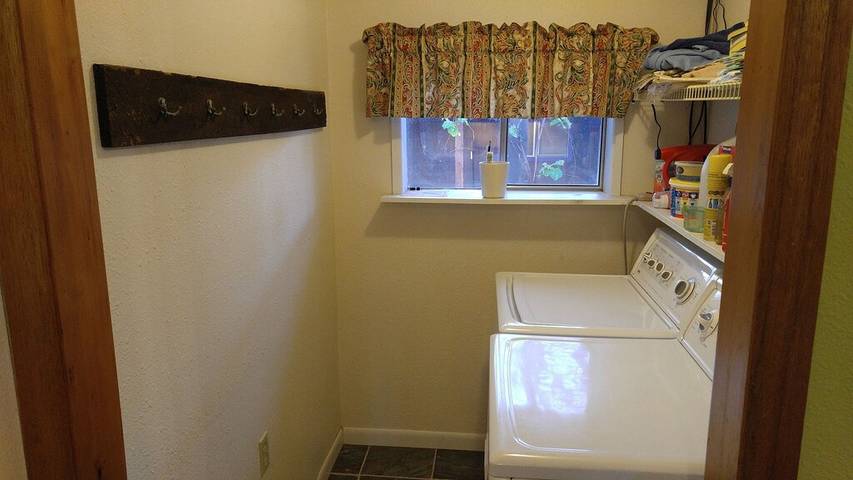 Vacation rental for 8 people, with yard and terrace as well as hot tub in Walla Walla