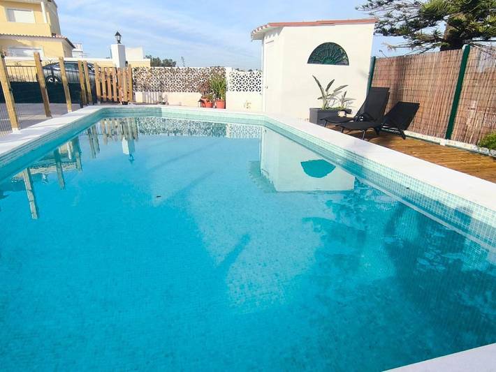 Chalet para 8 personas, con piscina y jardín, Se admiten mascotas en Altura