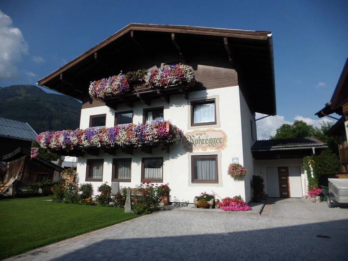 Ferienhaus für 10 Personen, mit Balkon und Garten