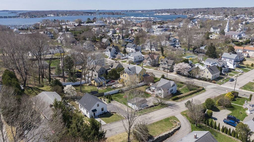 Dt Mystic Renovated 3Br Mystic Cape house in Mystic, Connecticut