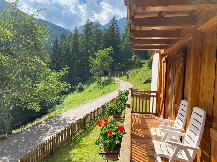 Gîte pour 6 personnes, avec terrasse ainsi que vue et jardin, animaux acceptés à Rabbi - 2