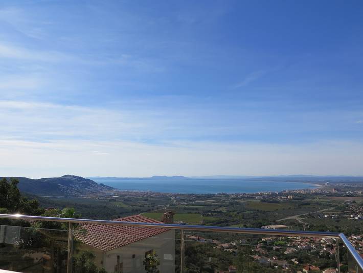 Villa de lujo con piscina privada, aire acondicionado y parking en Roses in El Mas Fumats, Roses
