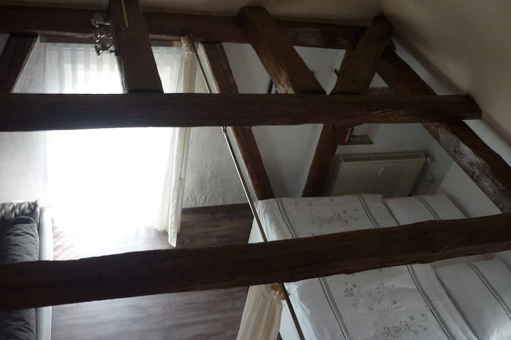 Ferienwohnung Paul Garten Spielplatz in Sietow, Müritz