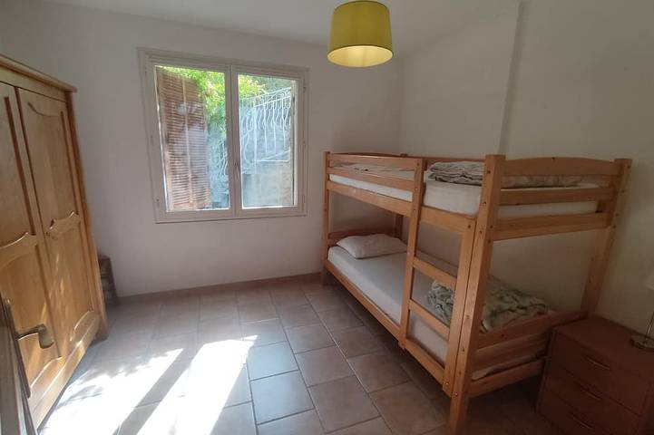 Gîte pour 6 personnes, avec piscine et jardin à Saint-Martin-du-Var - 4