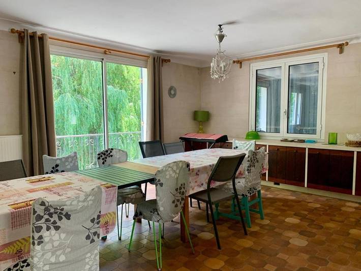 Location de vacances pour 9 personnes, avec piscine ainsi que jacuzzi et balcon à Pons - 4