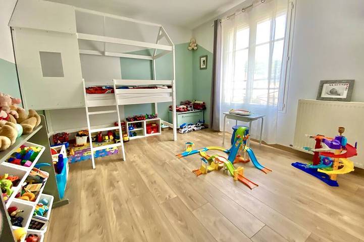 Location de vacances pour 12 personnes, avec jardin et terrasse à Mérignac - 3