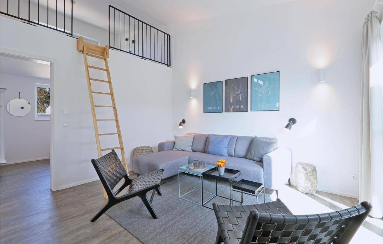 Three-Bedroom Holiday Home in Marissa Ferienpark, Lembruch