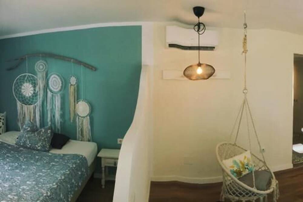 Entire apartment, Lovely Guesthouse in Benajarafe in Benajarafe, Vélez-Málaga