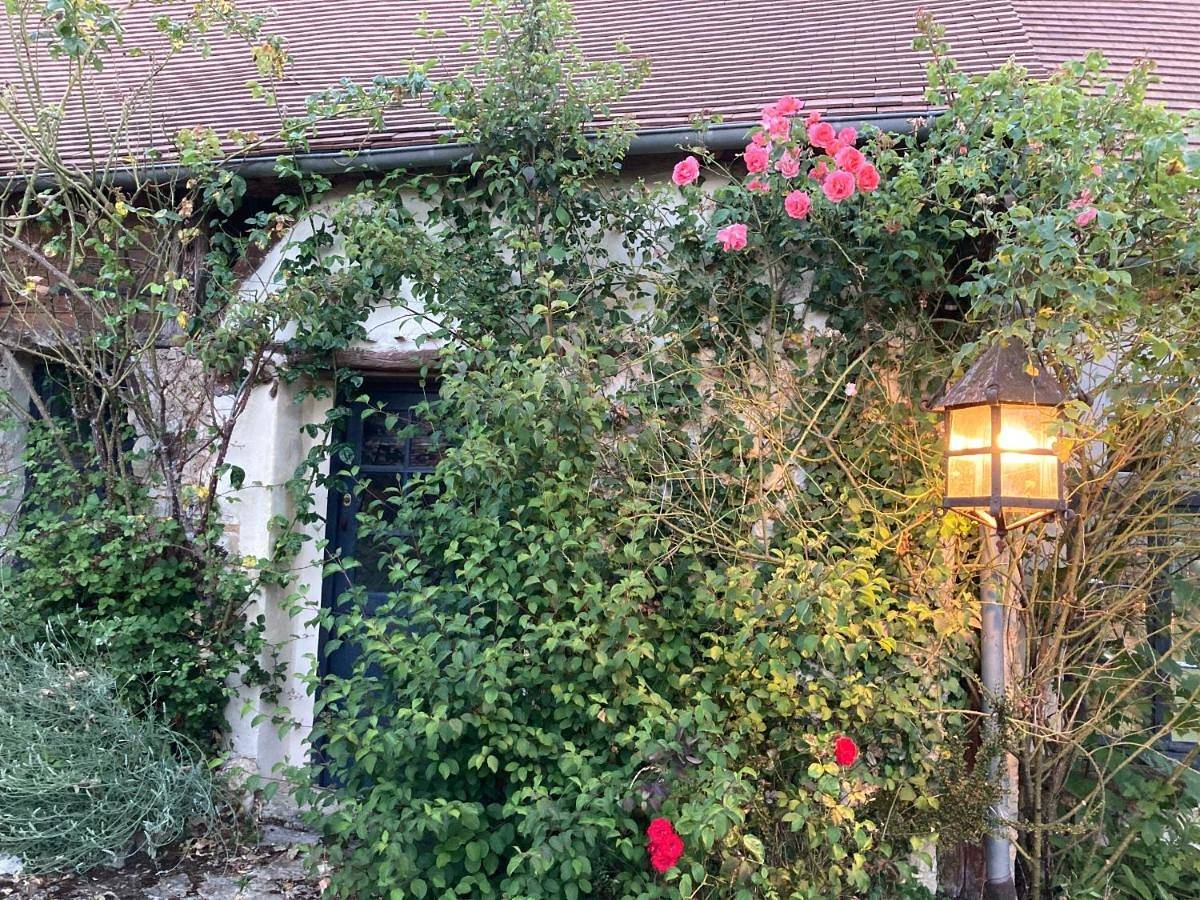 Double Room with Garden View in Saint-Pierre-d'Autils, Région d'Évreux